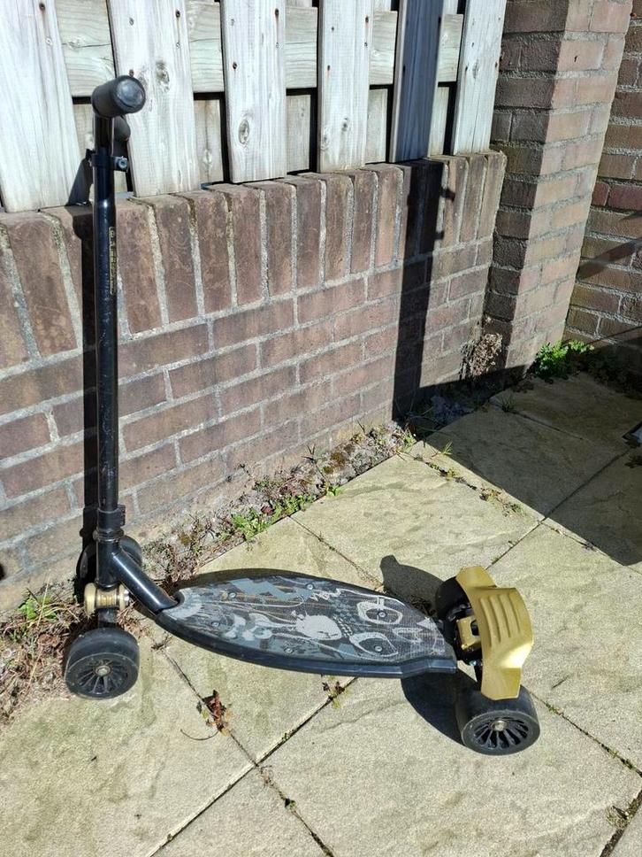 Oxelo stuntstep, Kinderen en Baby's, Speelgoed | Buiten | Voertuigen en Loopfietsen, Gebruikt, Overige typen, Ophalen