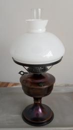 Olielamp met wit glazen kap. Inclusief lont., Antiek en Kunst, Antiek | Lampen, Ophalen of Verzenden