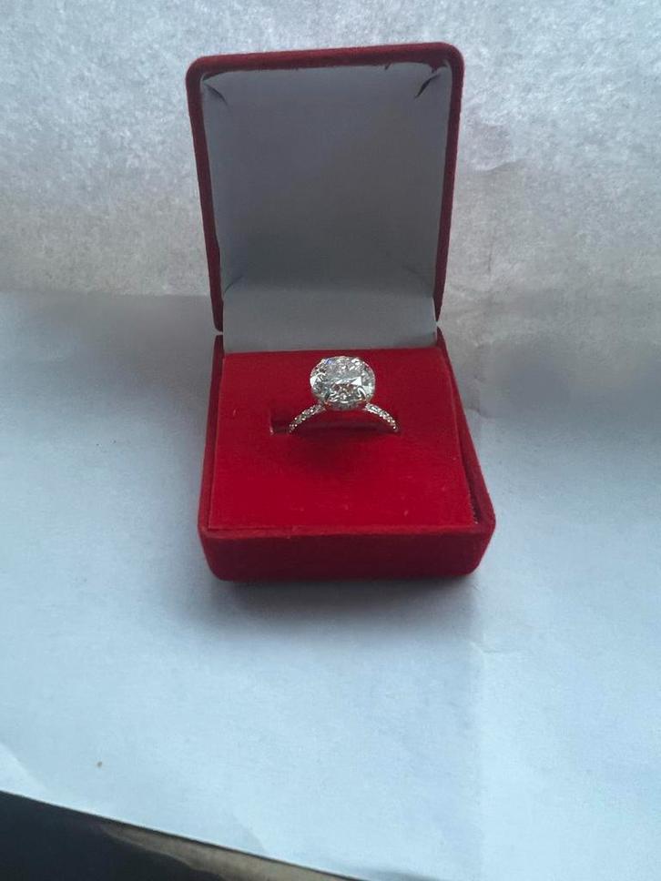 18K Gouden Ring met 4.00 Karaat lab- grown Diamant (IGI), Sieraden, Tassen en Uiterlijk, Ringen, Nieuw, Dame, 17 tot 18, Goud