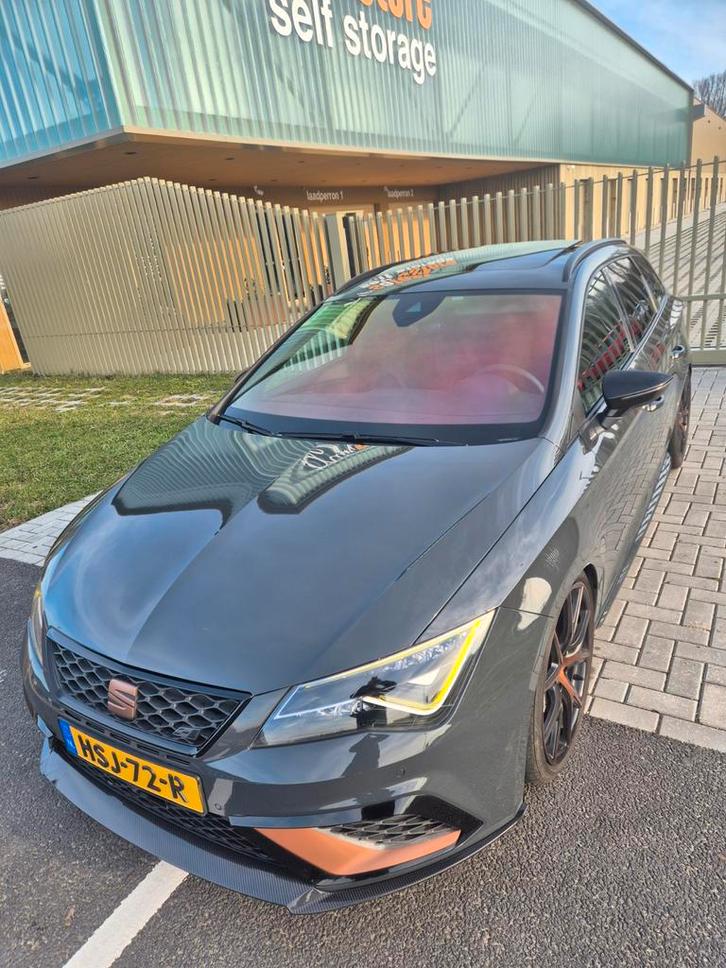 Seat Leon Cupra R ST 4Drive | Blackness Grey | Schade, Auto's, Seat, Particulier, Leon, 4x4, ABS, Achteruitrijcamera, Adaptieve lichten