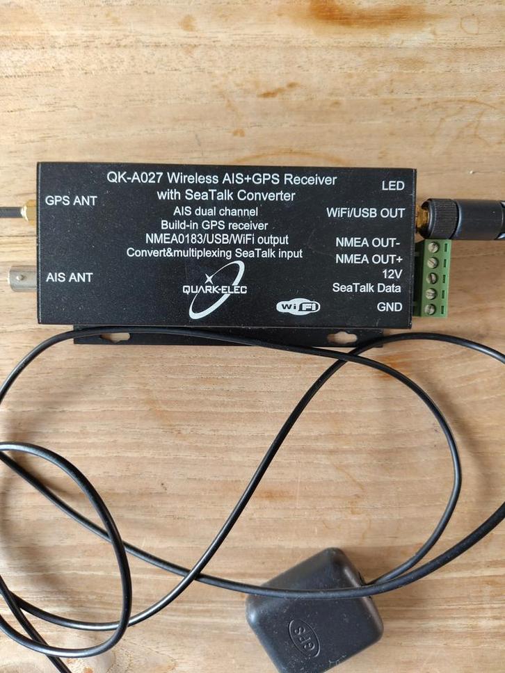 Quark élec A027 AIS ontvanger met multiplexer, Watersport en Boten, Navigatiemiddelen en Scheepselektronica, Communicatie, Ophalen of Verzenden