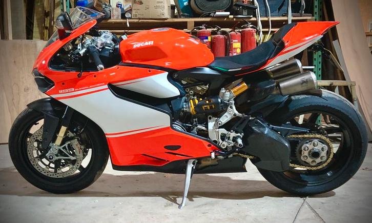 Ducati Panigale 1299S, Superleggera 1299, Superleggera 1199, Motoren, Motoren | Ducati, Particulier, Super Sport, meer dan 35 kW