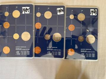 Nederland 14 Muntsets  en Wilhelmina  compl centen 1922-1943 beschikbaar voor biedingen