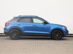 Volkswagen T-Roc 1.5 TSI Sport Business R 150pk DSG | Naviga, Stof, 4 cilinders, Blauw, Bedrijf