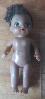 Baby Alive - Plas En Dans Babypop - Donker, Kinderen en Baby's, Speelgoed | Poppen, Ophalen of Verzenden, Gebruikt, Babypop