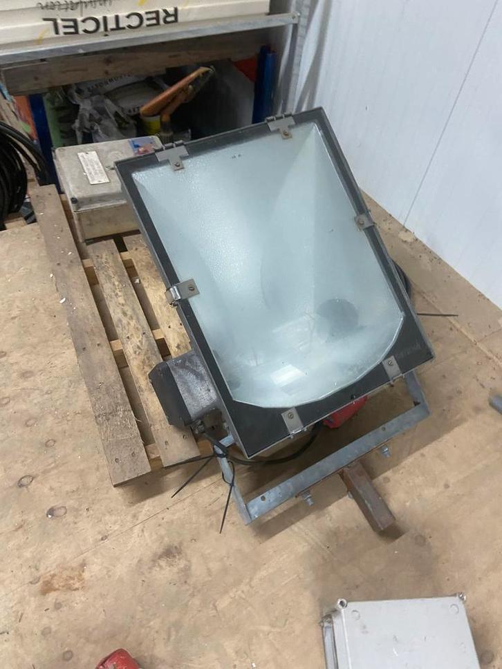 Gasontladingslamp met kabel en voeding rijbakverlichring, Doe-het-zelf en Verbouw, Bouwverlichting, Gebruikt, Lamp met armatuur