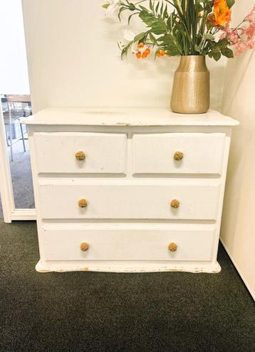 Brocante ladekast / commode – 95x80x50 cm – met touwknoppen beschikbaar voor biedingen