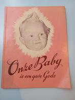 Vintage babyalbum 'Onze baby is een gave Gods', Audio, Tv en Foto, Fotoalbums en Accessoires, Gebruikt, Ophalen of Verzenden, Fotoalbum-accessoire