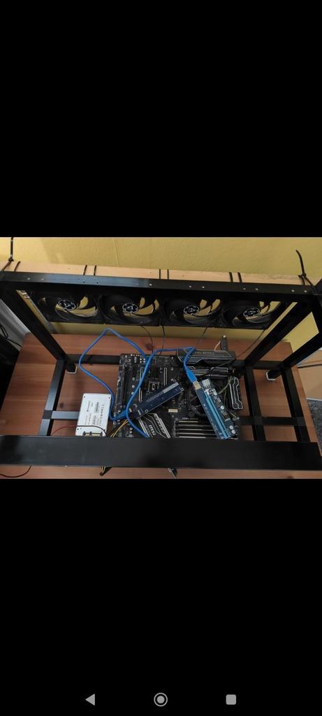 Oude mining rig PC + risers, fans, rek, Computers en Software, Overige Computers en Software, Gebruikt, Ophalen of Verzenden