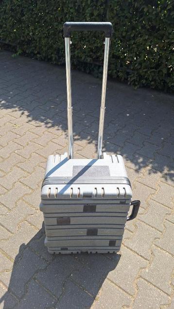 Trolleykoffer rolkoffer servicekoffer gereedschapskoffer  beschikbaar voor biedingen