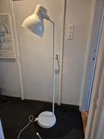 Moderne industriële staande lamp, Huis en Inrichting, Lampen | Vloerlampen, Ophalen, Zo goed als nieuw, Metaal, 150 tot 200 cm