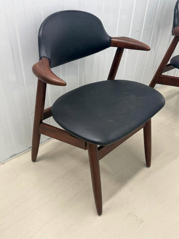 Koehoorn stoelen 3 stuks. Zwart. Nieuw gerestaureerd beschikbaar voor biedingen