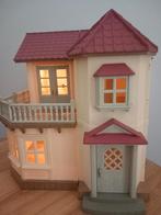 Sylvanian families landhuis met twee pafondlampen inklapbaar, Ophalen of Verzenden, Gebruikt, Poppenhuis