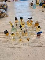 Bundel vintage parfum mini's, Ophalen of Verzenden, Nieuw, Miniatuur, Gevuld
