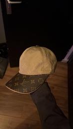 Louis Vuitton Pet - Maat M, Kleding | Heren, Ophalen of Verzenden, 57 cm (M, 7⅛ inch) of minder, Pet