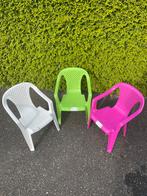 3 kinderstoeltjes vrolijke kleuren Kunststof, Tuin en Terras, Tuinstoelen, Ophalen, Nieuw