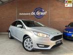 Ford Focus 1.0|PANO/CRUISE/CAMERA/NAVI/PDC|, 125 pk, Gebruikt, Bedrijf, 3 cilinders