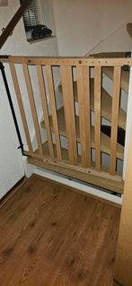 Traphekje hout, Kinderen en Baby's, Traphekjes, 100 tot 115 cm, Ophalen of Verzenden, Zo goed als nieuw, Schroefhekje