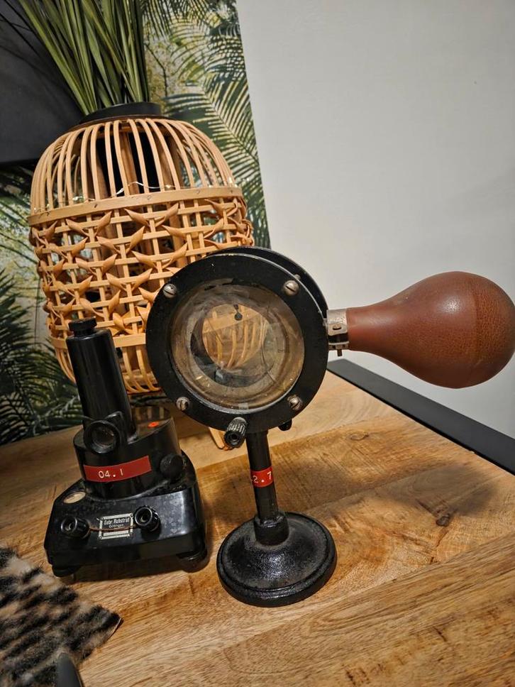 Vintage Laboratorium Apparatuur, Antiek en Kunst, Antiek | Gereedschap en Instrumenten, Ophalen of Verzenden