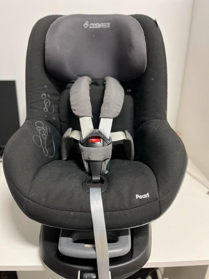 Maxi-Cosi Pearl met FamilyFix Base, Kinderen en Baby's, Autostoeltjes, Gebruikt, Maxi-Cosi, 9 t/m 18 kg, Isofix, Verstelbare rugleuning