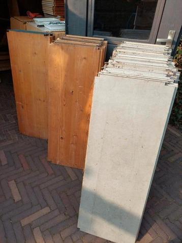 Gebruikte Lundia materialen in 40 cm diep, garage of schuur. beschikbaar voor biedingen