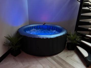 Luxe M-SPA opblaasbare jacuzzi voor 4 personen beschikbaar voor biedingen