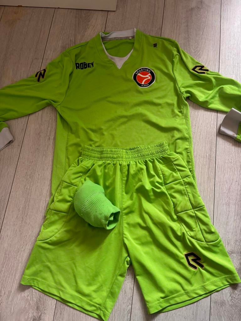 Sporting Almere Keeper Tenue, Maat XS of kleiner, Ophalen of Verzenden, Zo goed als nieuw, Set