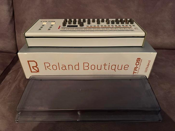 Roland TR-09 Rhythm Composer - Zo Goed Als Nieuw, Muziek en Instrumenten, Drumcomputers, Zo goed als nieuw, Roland, Ophalen