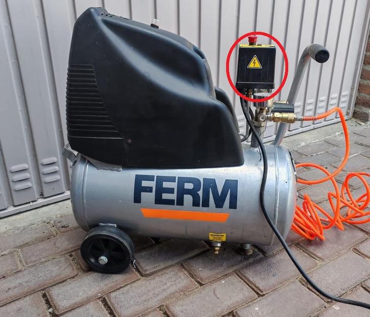 Kapotte Ferm CRM1042 compressor 1.5 pk en 1100 W. Bieden!, Doe-het-zelf en Verbouw, Compressors, Gebruikt, 6 tot 10 bar, Minder dan 25 liter