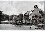 Hilversum - Overbosch - Oude gelopen ansichtkaart - B3299, Ophalen of Verzenden, Gelopen