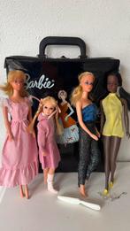 Oude Barbies Mattel met opberg koffer, Verzamelen, Ophalen of Verzenden, Gebruikt, Pop