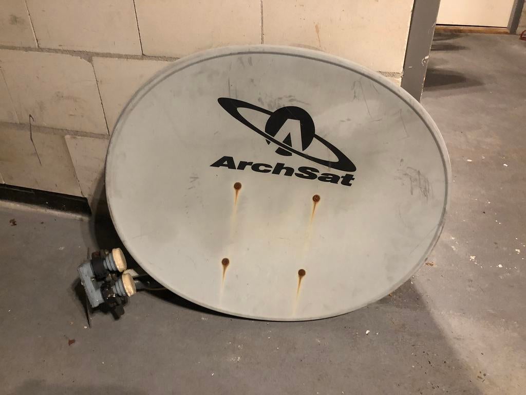 Satelliet schotel ArchSat, dubbele kop NU NOG GRATISER, Audio, Tv en Foto, Schotelantennes, Gebruikt, (Schotel)antenne, Overige merken