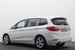 BMW 2 Serie Gran Tourer 216i 7p. High Executive Edition LED,, Auto's, Voorwielaandrijving, 2-Serie Gran Tourer, 7 stoelen, Wit