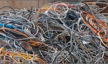 Oude kabels en oud ijzer gevraagd  beschikbaar voor biedingen