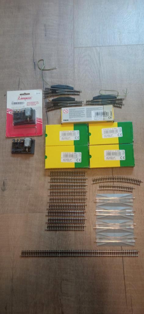 Partij Minitrix el. wissels, kruisingen en rails, Hobby en Vrije tijd, Modeltreinen | N-Spoor, Zo goed als nieuw, Rails, Gelijkstroom