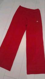 Rode ADIDAS flaired broek L, Kleding | Dames, Broeken en Pantalons, Lang, Zo goed als nieuw, Verzenden, Rood
