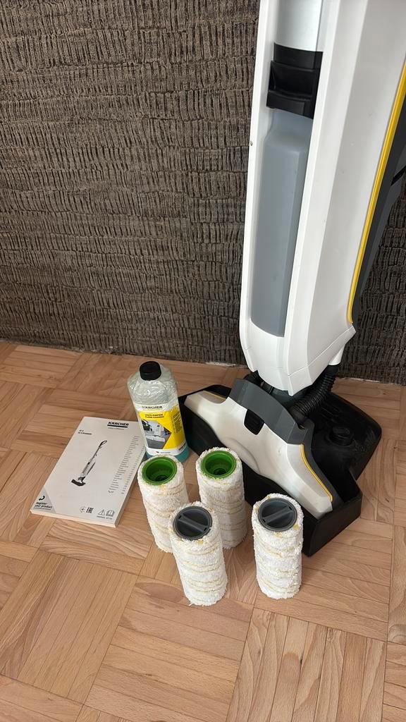 Kärcher FC 5 Premium Vloerreiniger, Witgoed en Apparatuur, Stofzuigers, Zo goed als nieuw, Waterstofzuiger, Minder dan 1200 watt