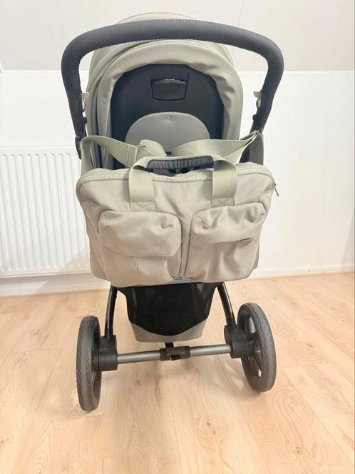 Joolz Hub + sage green met luiertas, Kinderen en Baby's, Kinderwagens en Combinaties, Zo goed als nieuw, Overige merken, Ophalen