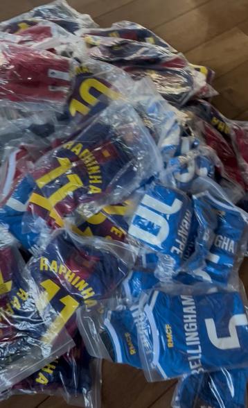 Voetbal shirt kids tenue perfecte sinterklaar kado! beschikbaar voor biedingen