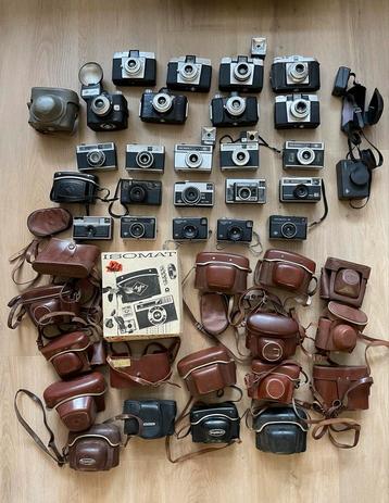 21 Agfa Camera Verzameling + Cases beschikbaar voor biedingen