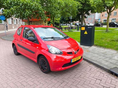 Toyota Aygo 1.0 12V Vvt-i 3DRS MMT 2008 Rood, Auto's, Toyota, Particulier, Aygo, Benzine, A, Hatchback, Handgeschakeld, Origineel Nederlands