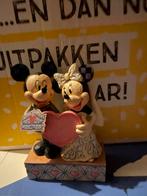 Mickey minnie traditions, Verzamelen, Ophalen of Verzenden, Mickey Mouse, Zo goed als nieuw, Beeldje of Figuurtje