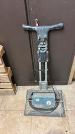 Tegel trilmachine, Doe-het-zelf en Verbouw, Ophalen, Gebruikt