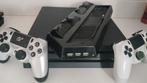 PlayStation 4 PRO 1TB (SSD) en 2 controllers, Spelcomputers en Games, Games | Sony PlayStation 4, Overige genres, Gebruikt, 1 speler