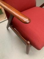 Donkerrode herenfauteuil hout - vintage retro stoel, Huis en Inrichting, Fauteuils, Ophalen, Hout, Gebruikt, Minder dan 75 cm