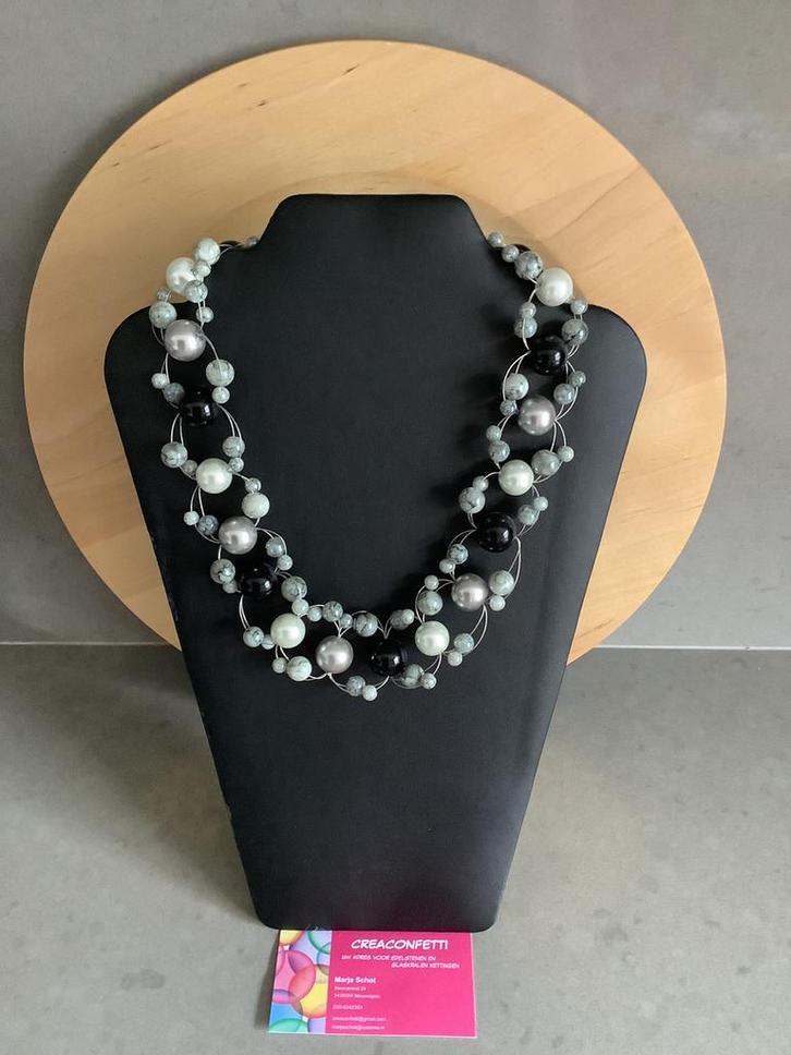 Nieuw! Stoere wit/ zwart/ grijze ketting, Sieraden, Tassen en Uiterlijk, Kettingen, Nieuw, Overige materialen, Verstelbaar, Ophalen of Verzenden