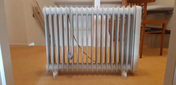 Elektrische radiator fabr. afm. 83 x62 cm. verplaatsbaar beschikbaar voor biedingen