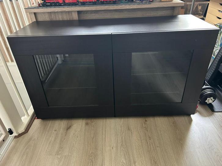 Bruine lage kast, Huis en Inrichting, Kasten | Dressoirs, Zo goed als nieuw, 50 tot 100 cm, 25 tot 50 cm, Glas, Ophalen