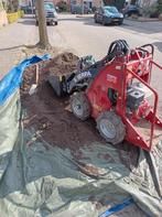 IK OPZOEK ZATERDAG WERKJES VOOR MIJN MINI-LOADER, Sloopwerk buiten