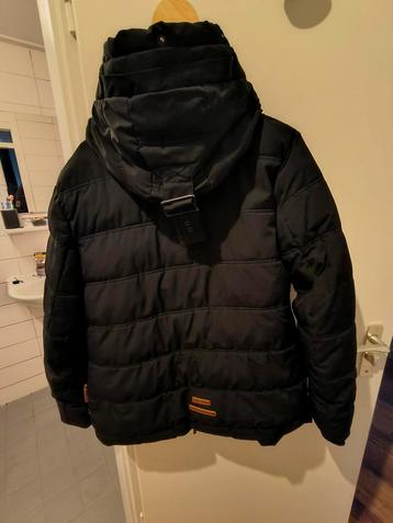 Nawahoo Winterjas Zwart beschikbaar voor biedingen